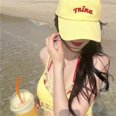 月亮中的亚马逊女人